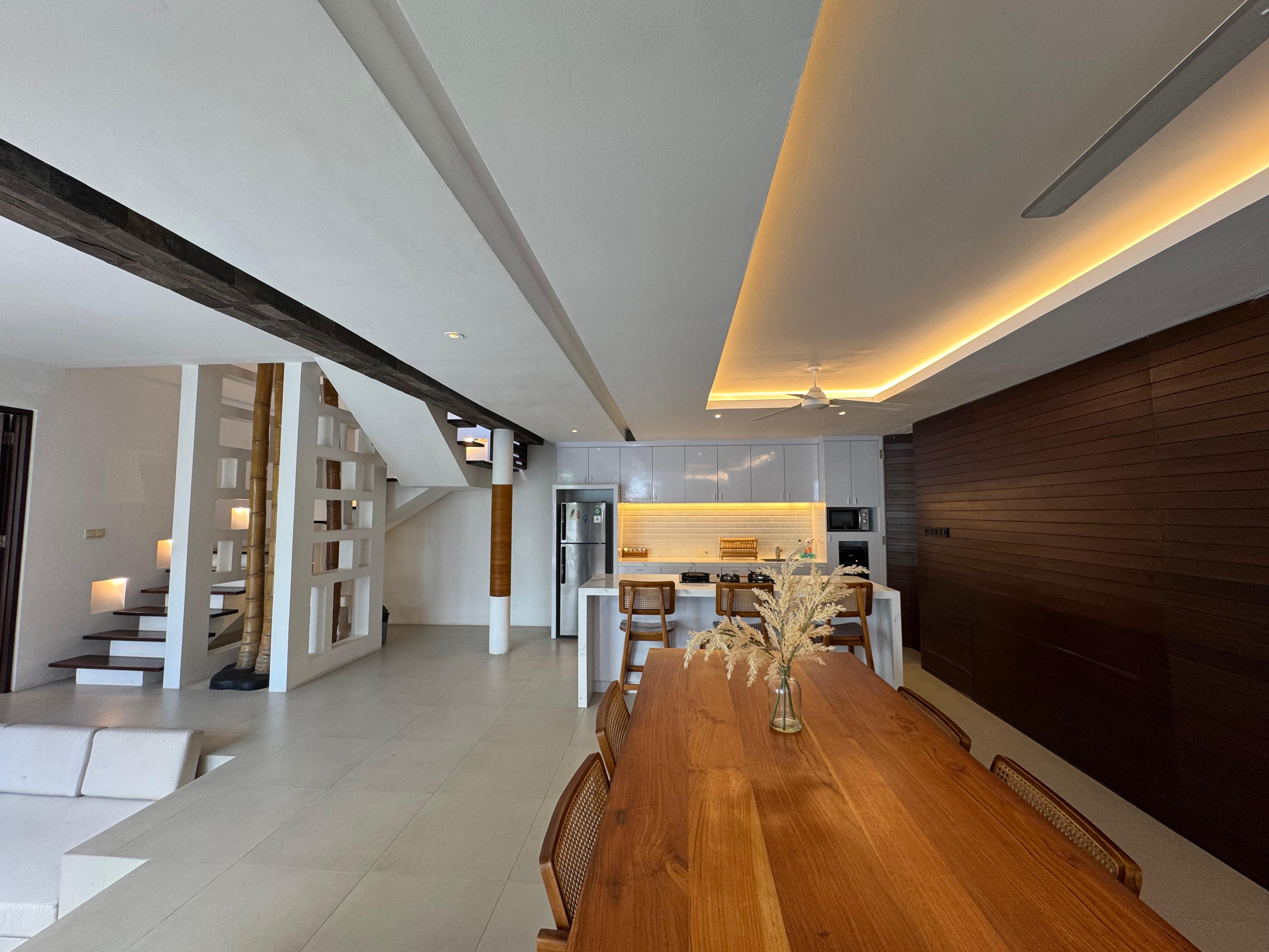 VILLA MEWAH 500 METER KE PANTAI BATU BOLONG - CANGGU